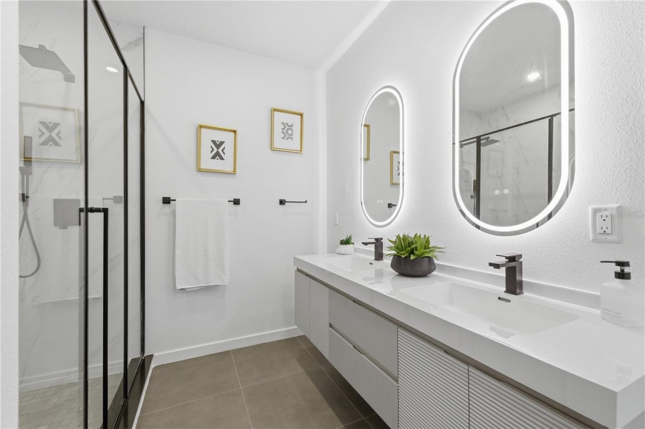 2104 4th Street S, Unit 3, Saint Petersburg, FL 33705 Photo