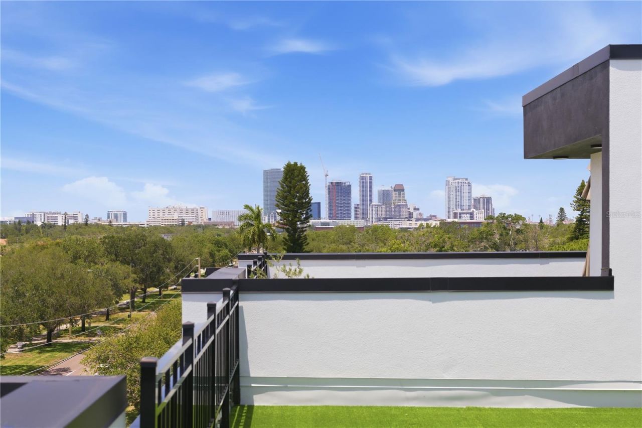 2104 4th Street S, Unit 3, Saint Petersburg, FL 33705 Photo