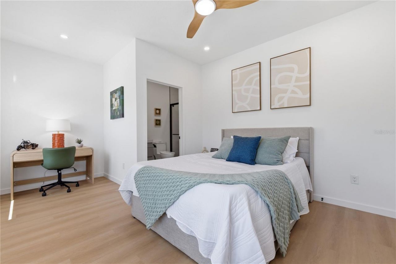 2104 4th Street S, Unit 3, Saint Petersburg, FL 33705 Photo