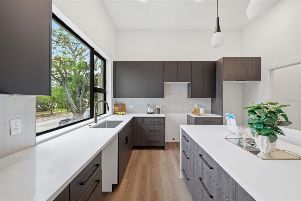 3601 1st Avenue N, Unit 1A, Saint Petersburg, FL 33713 Photo