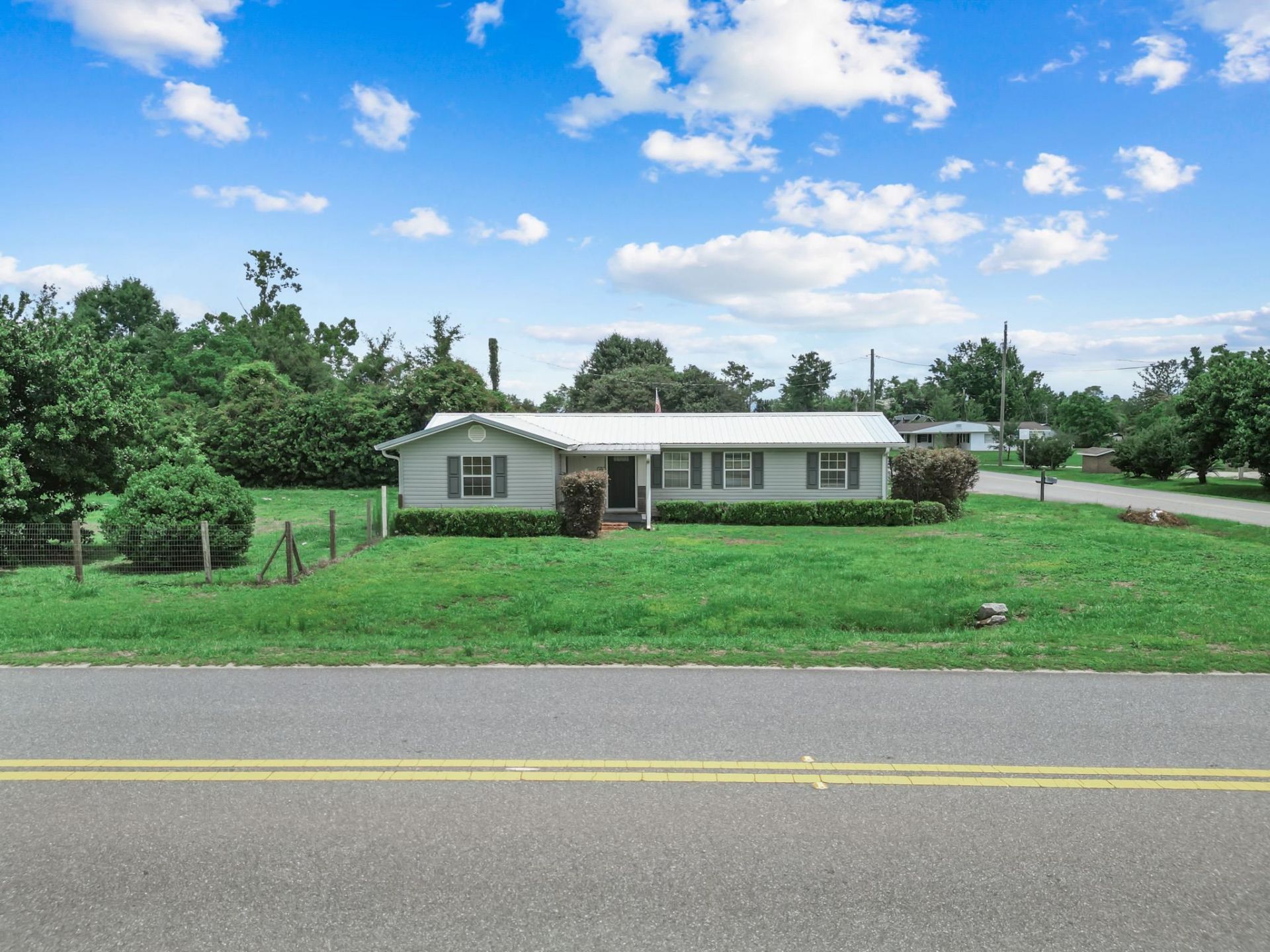 19044 NE Elijah Morris Road, Blountstown, FL 32424 Photo