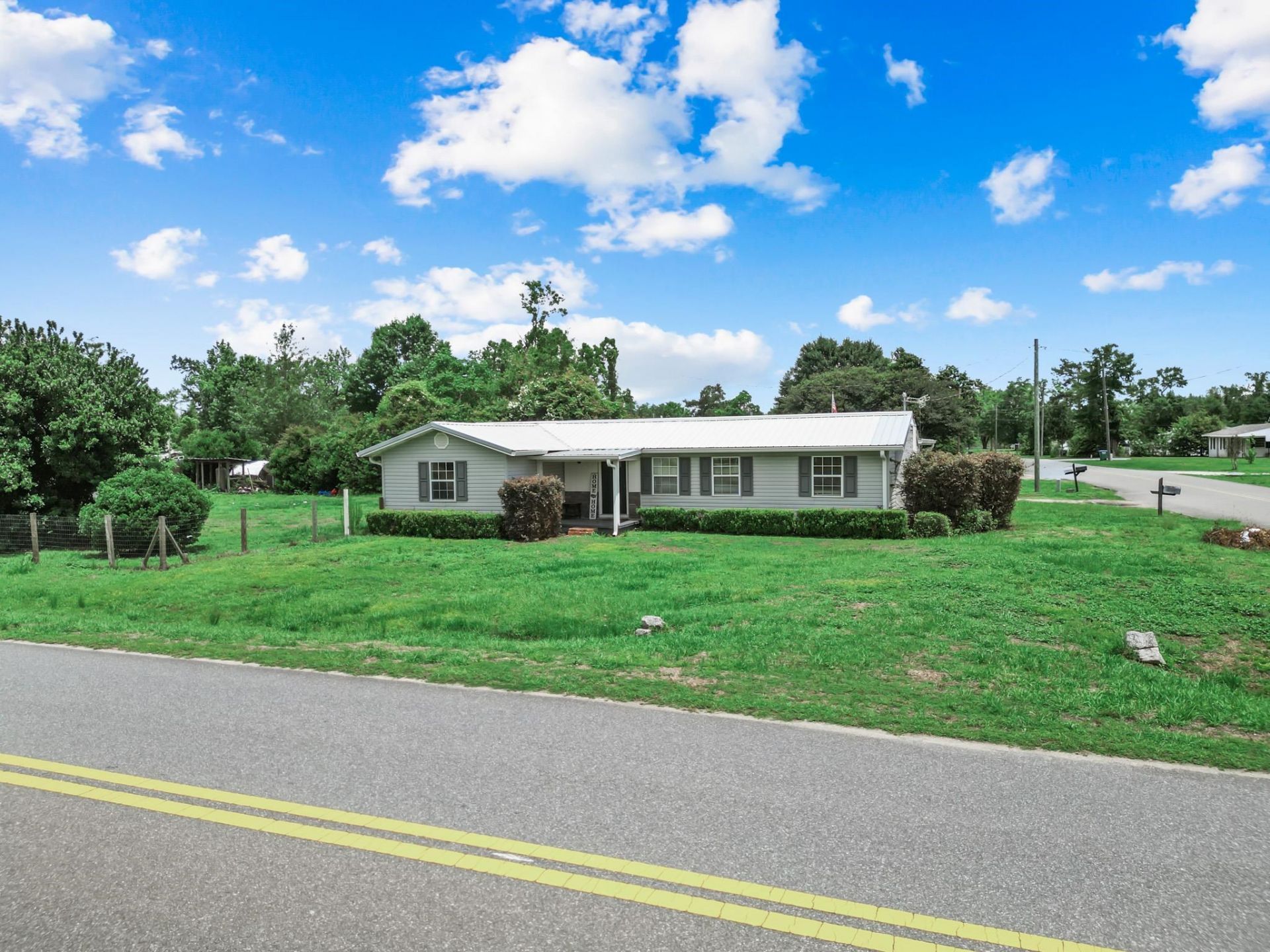19044 NE Elijah Morris Road, Blountstown, FL 32424 Photo