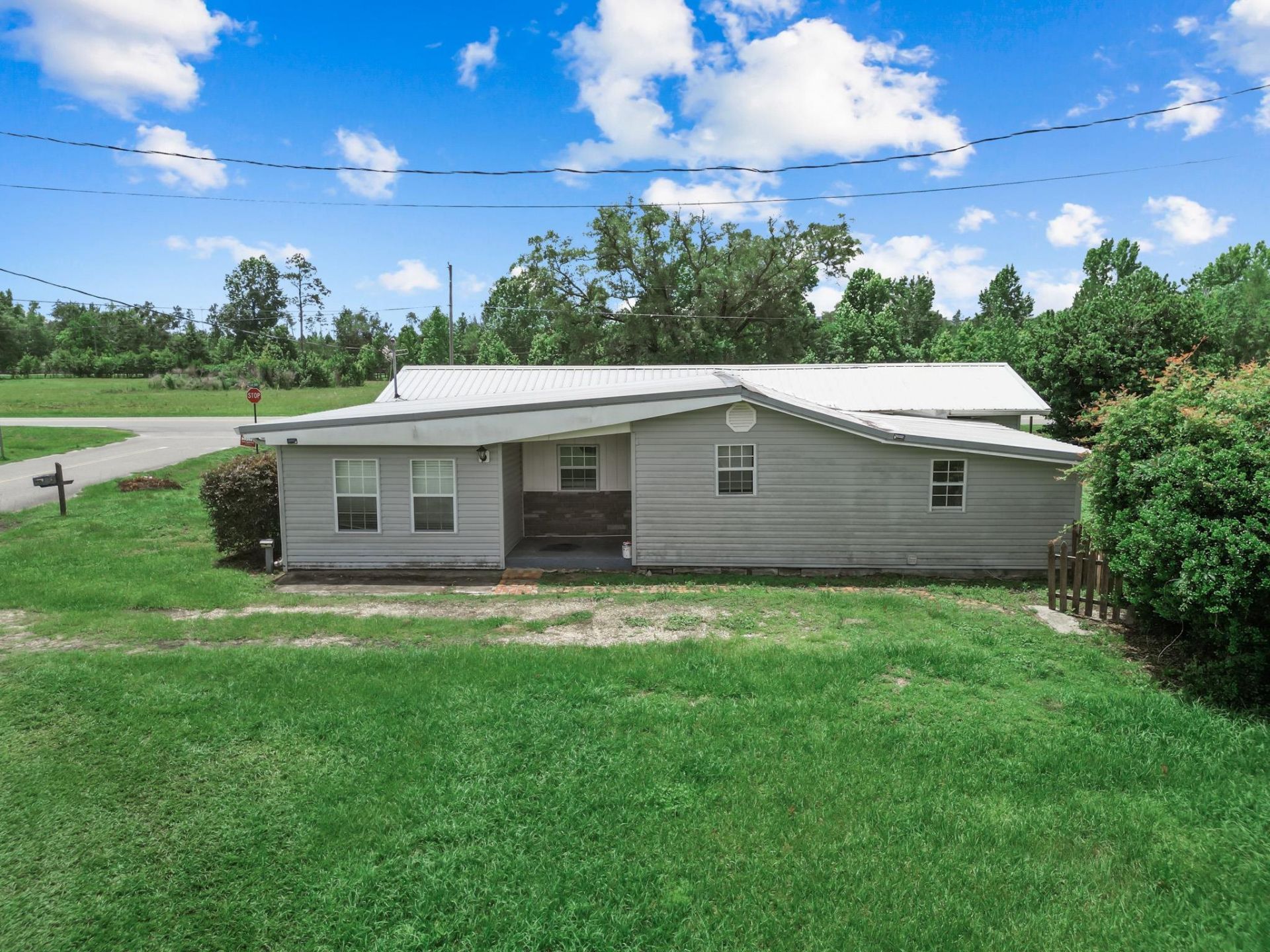 19044 NE Elijah Morris Road, Blountstown, FL 32424 Photo