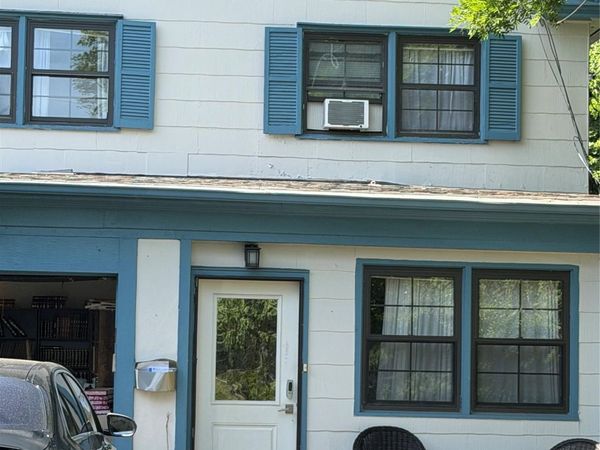9 Fairview Avenue, Great Neck, NY 11023