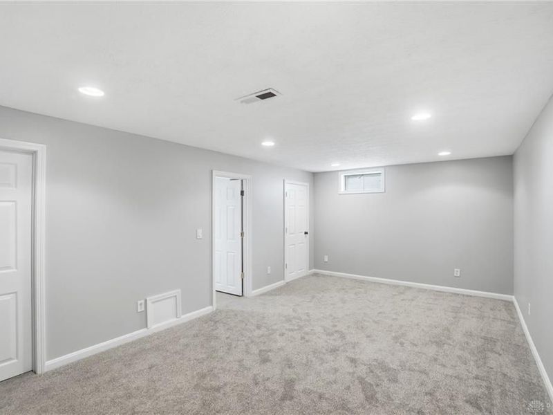 4058 Meadowsweet Drive, Riverside, OH 45424 Photo 45