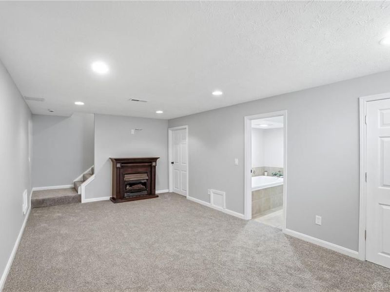 4058 Meadowsweet Drive, Riverside, OH 45424 Photo 46
