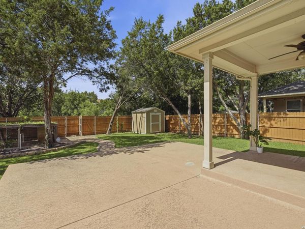 9022 WESTERN VW, Helotes, TX 78023