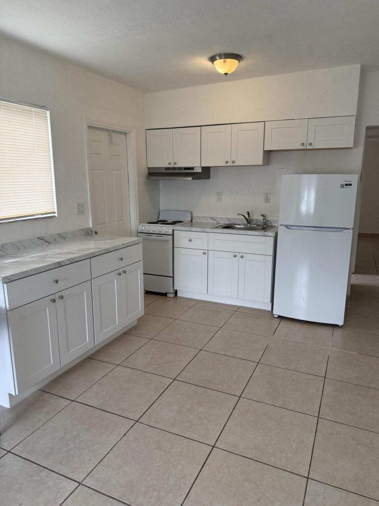 318 NE 6th Street, Hallandale Beach, FL 33009 Photo