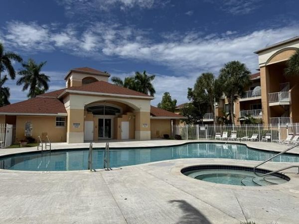 6900 SW 39th Street, Unit 308j, Davie, FL 33314
