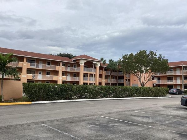 6900 SW 39th Street, Unit 308j, Davie, FL 33314