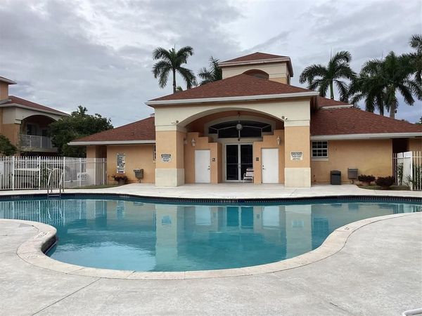 6900 SW 39th Street, Unit 308j, Davie, FL 33314