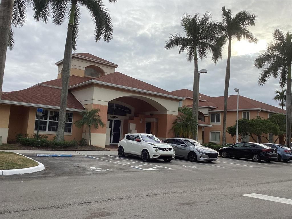 6900 SW 39th Street, Unit 308j, Davie, FL 33314 Photo