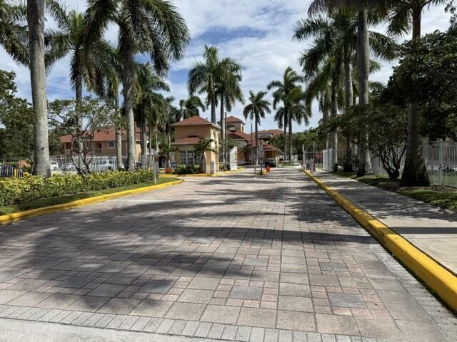 6900 SW 39th Street, Unit 308j, Davie, FL 33314 Photo
