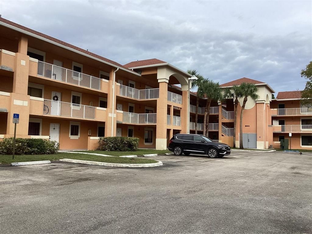 6900 SW 39th Street, Unit 308j, Davie, FL 33314 Photo