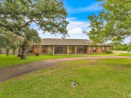 5700 Avenida Marina Pensacola, FL 32504