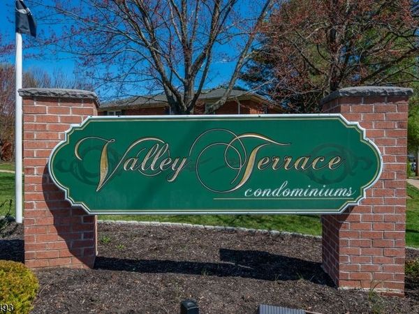 32 Knox Ter, Unit 2C, Wayne, NJ 07470