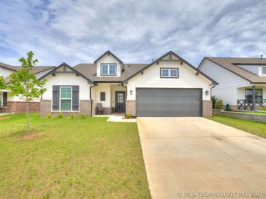7035 S Hemlock Avenue, Broken Arrow, OK 74011
