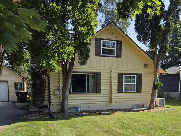 803 Roosevelt Street, Mason, MI 48854