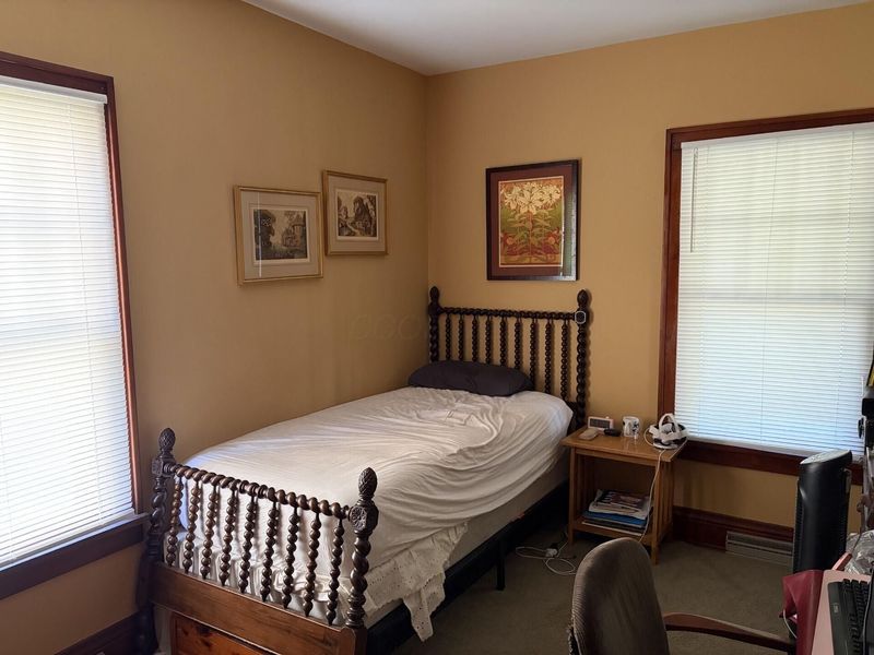 435 W William Street , Delaware, OH 43015 Photo 13