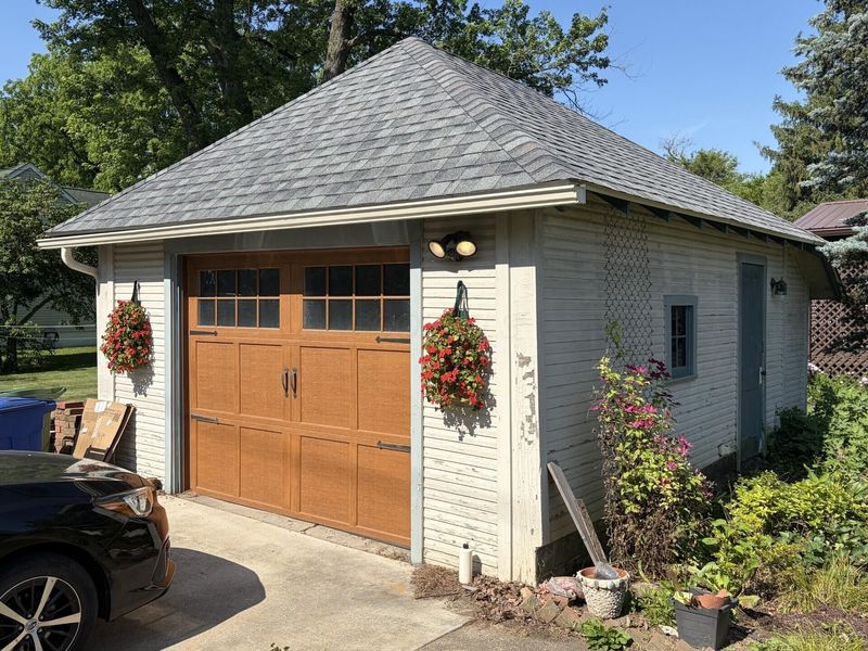 435 W William Street , Delaware, OH 43015 Photo 5