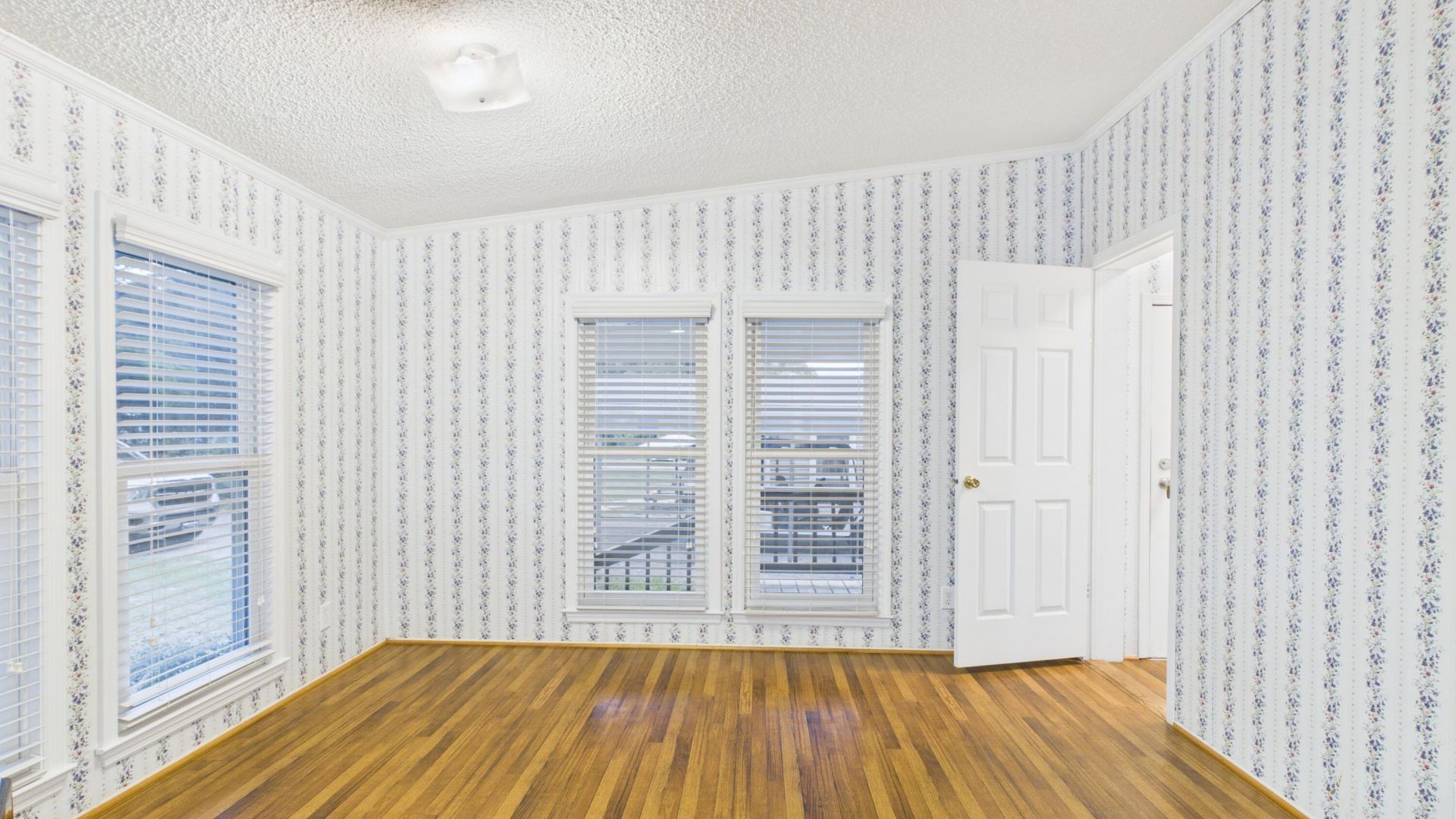 103 Hammond Street Photo 7