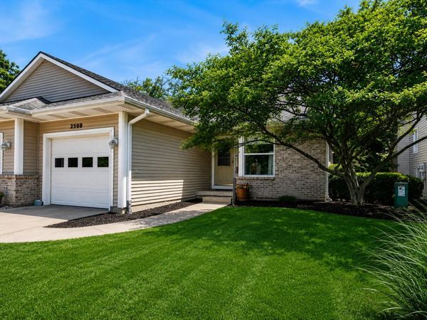 2508 Windbreak Lane, Lansing, MI 48910