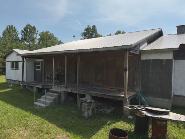 7170 Rockhouse Rd , Linden, TN 37096