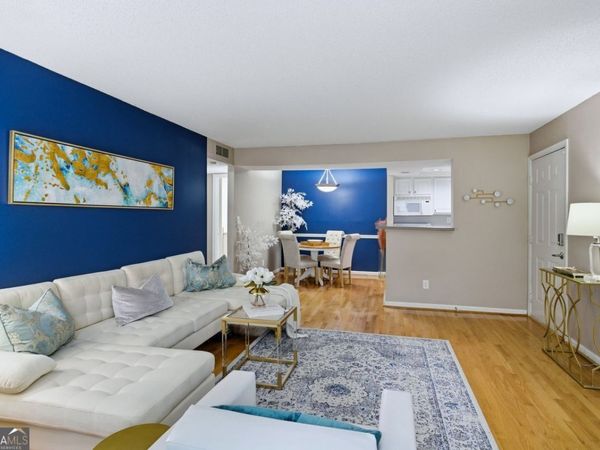3069 Chastain Park Court NE, Atlanta, GA 30342