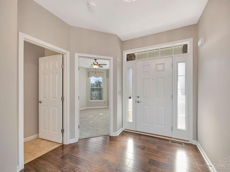 10125 Arnold Drive, Woodlawn, OH 45215 Photo 3
