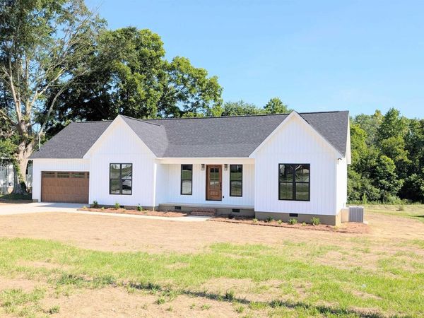 6383 Rocky Ford Road, Hokes Bluff, AL 35903