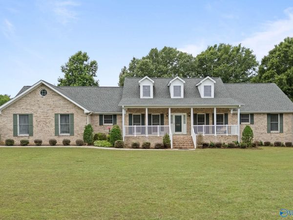 890 Narrow Lane, New Market, AL 35761