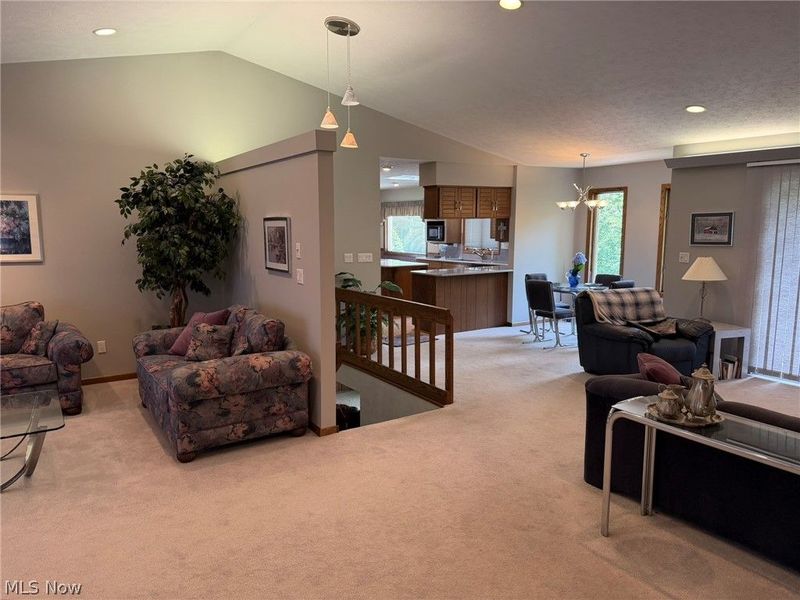 946 Douglas Drive, Wooster, OH 44691 Photo 12