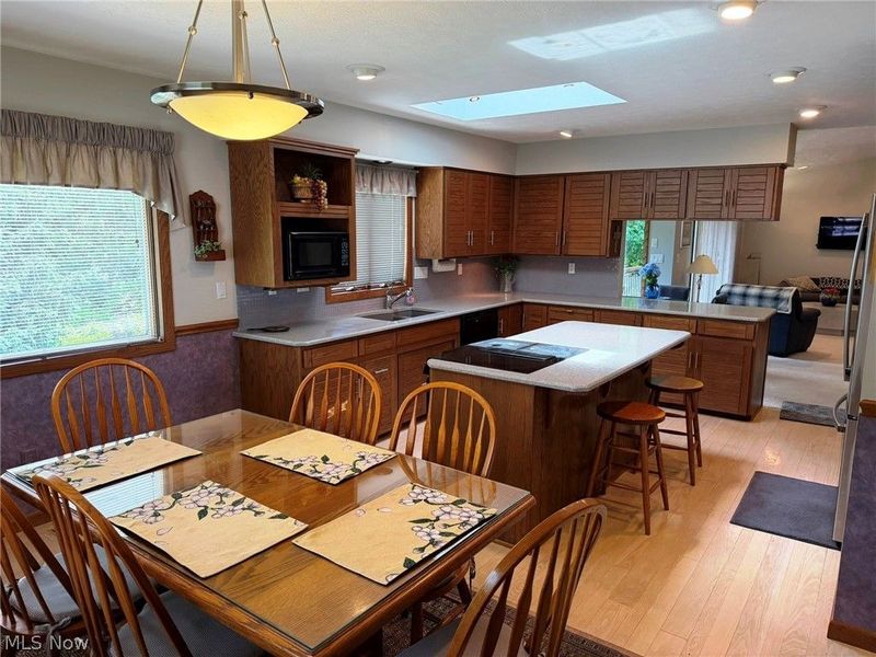 946 Douglas Drive, Wooster, OH 44691 Photo 6