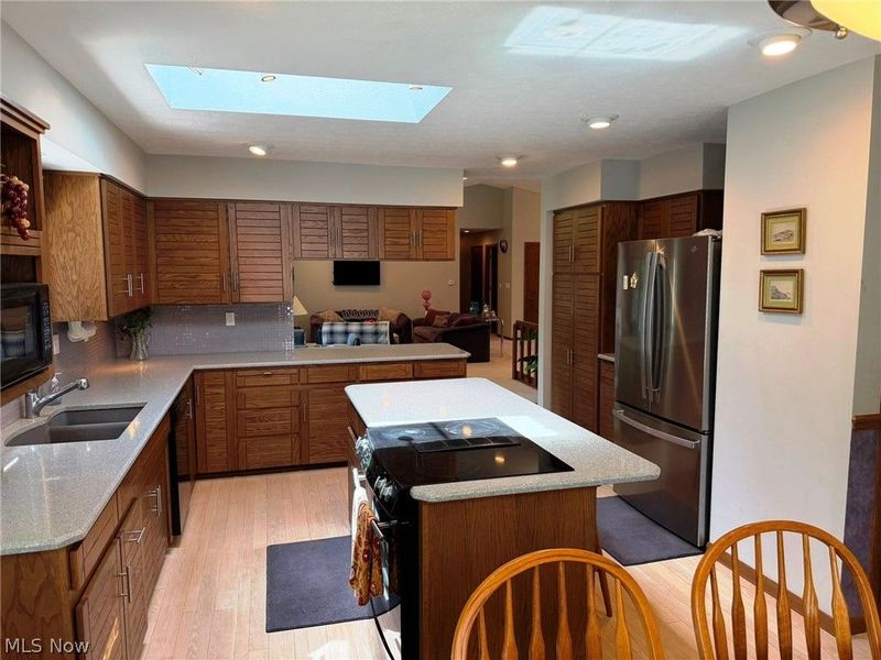 946 Douglas Drive, Wooster, OH 44691 Photo 8