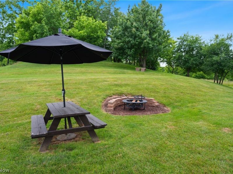 2506 Valley View Drive, Belpre, OH 45714 Photo 32