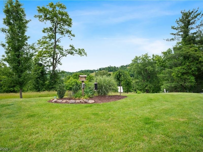 2506 Valley View Drive, Belpre, OH 45714 Photo 33