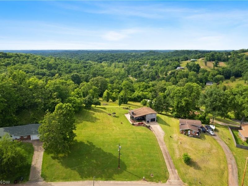 2506 Valley View Drive, Belpre, OH 45714 Photo 40
