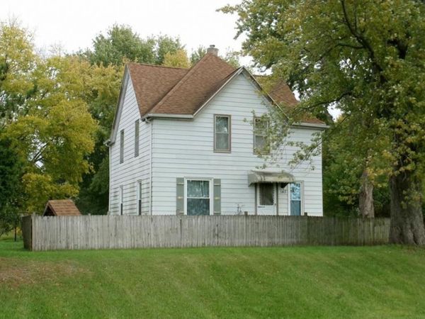 143 S. Elk Run Road, Waterloo, IA 50707