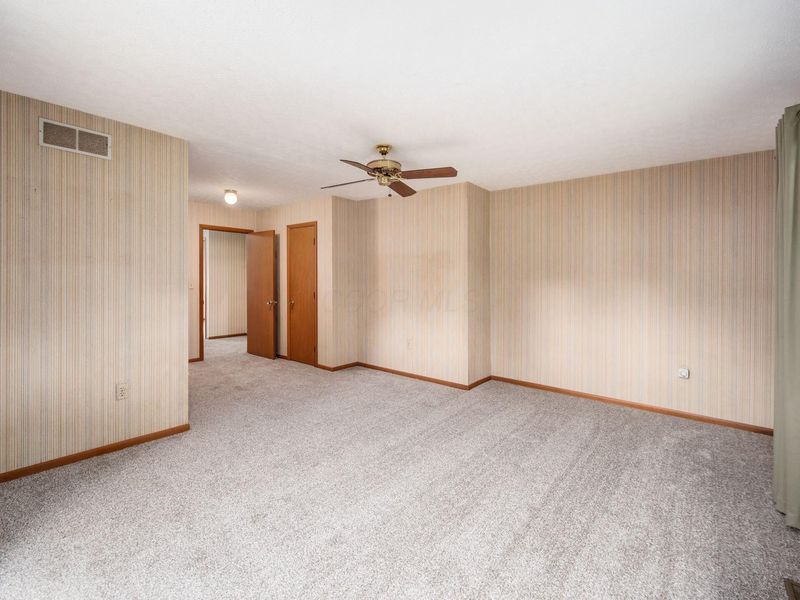 448 Senate Avenue , Delaware, OH 43015 Photo 31