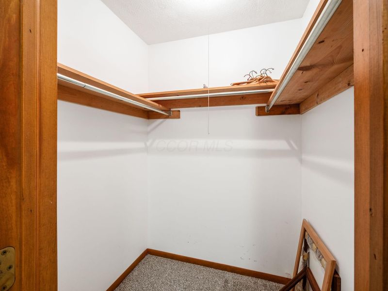 448 Senate Avenue , Delaware, OH 43015 Photo 32