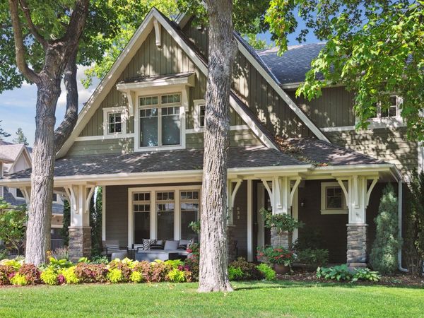 633 Park Street E, Wayzata, MN 55391