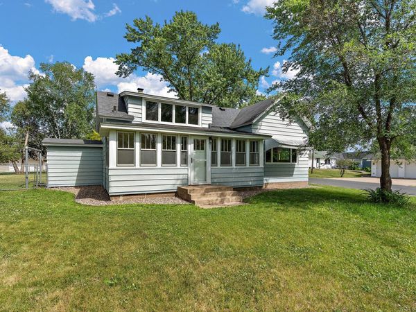 387 2nd Street S, Bayport, MN 55003