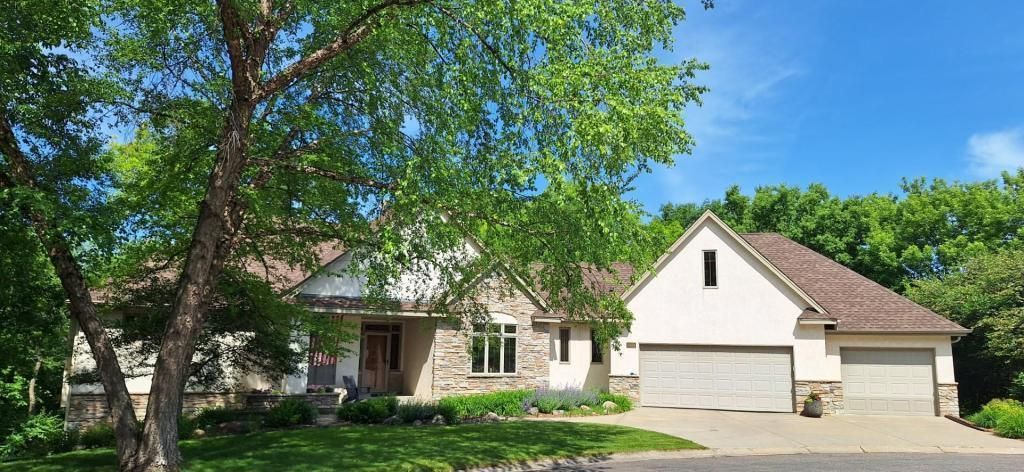 1900 Timber Ridge Drive, Burnsville, MN 55306