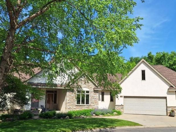 1900 Timber Ridge Drive, Burnsville, MN 55306