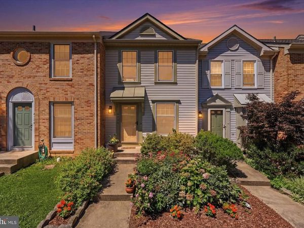 6526 SKYLEMAR TRAIL, CENTREVILLE, VA 20121