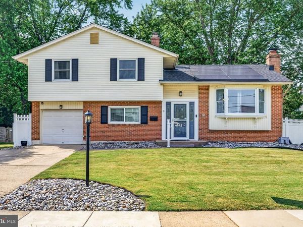 19 CHARTER OAK LANE, MARLTON, NJ 08053