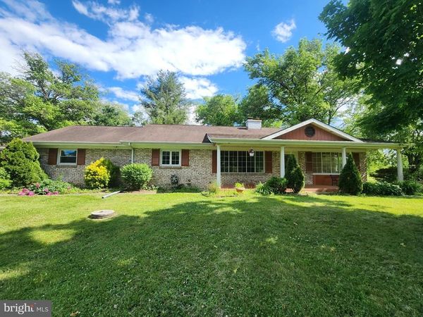 723 W SUNHILL ROAD , MANHEIM, PA 17545