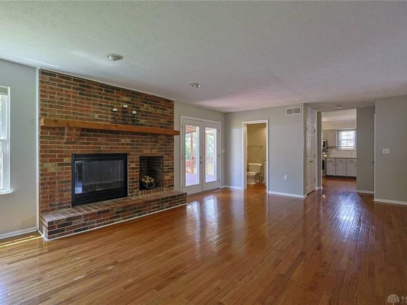 6149 Eddington Drive, Liberty Township, OH 45044 Photo 13