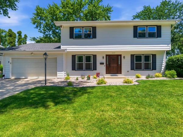 2357 Wyckwood Drive , Aurora, IL 60506
