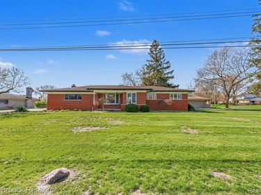 5030 Stellar Road, Shelby Twp, MI 48316